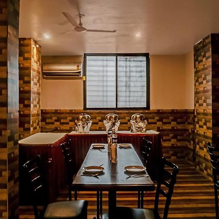 Hotel O Log Inn Plaza Near Eon It Park Pune Eksteriør billede