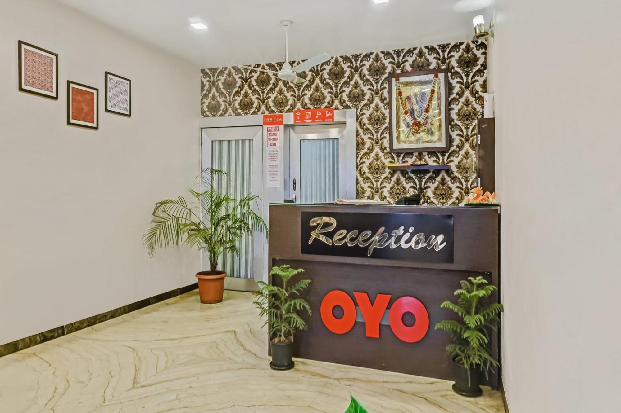 Hotel O Log Inn Plaza Near Eon It Park Pune Eksteriør billede
