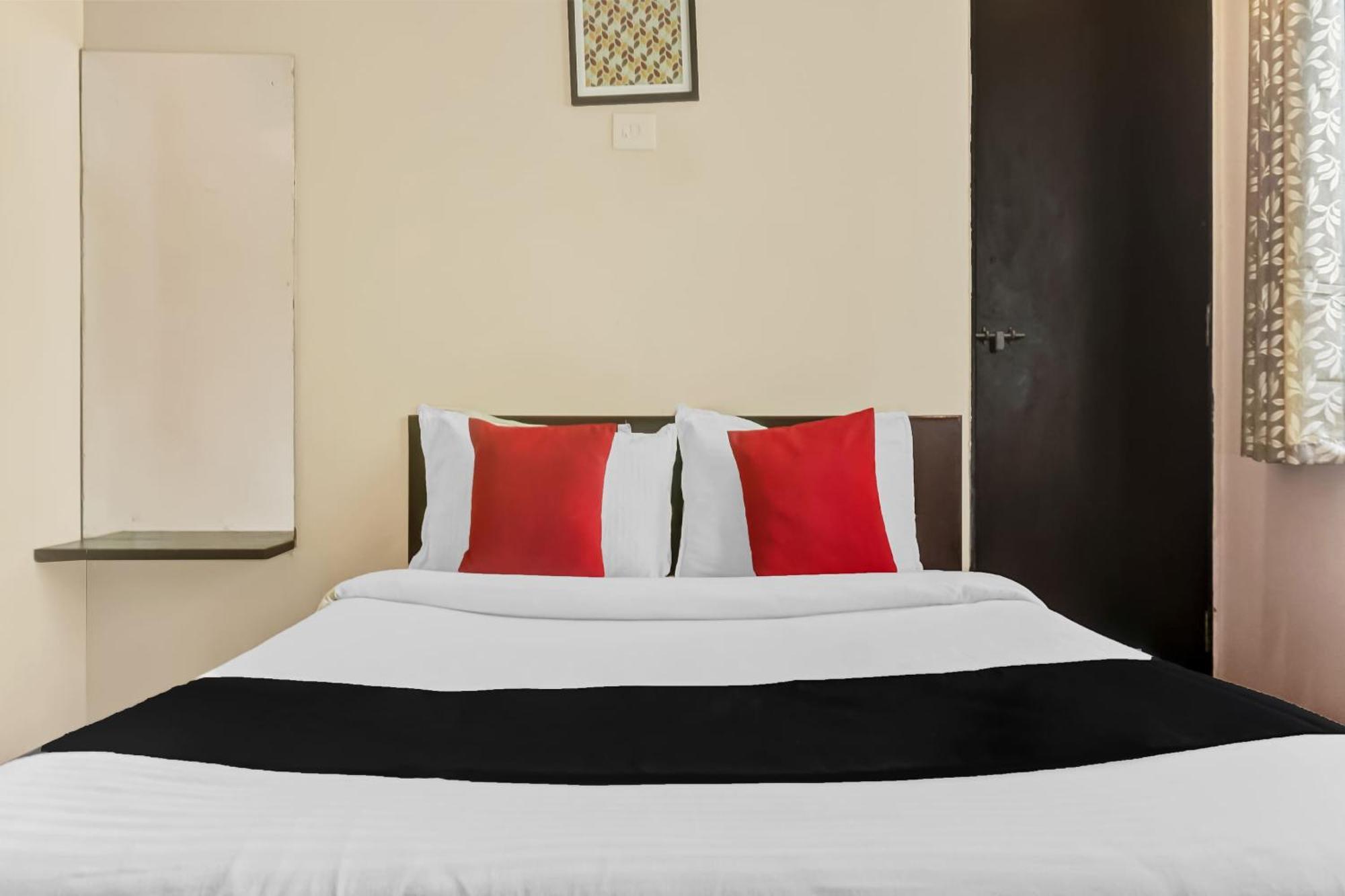 Hotel O Log Inn Plaza Near Eon It Park Pune Eksteriør billede