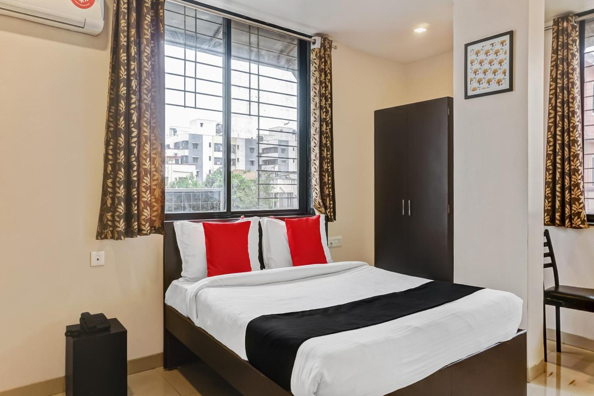 Hotel O Log Inn Plaza Near Eon It Park Pune Eksteriør billede