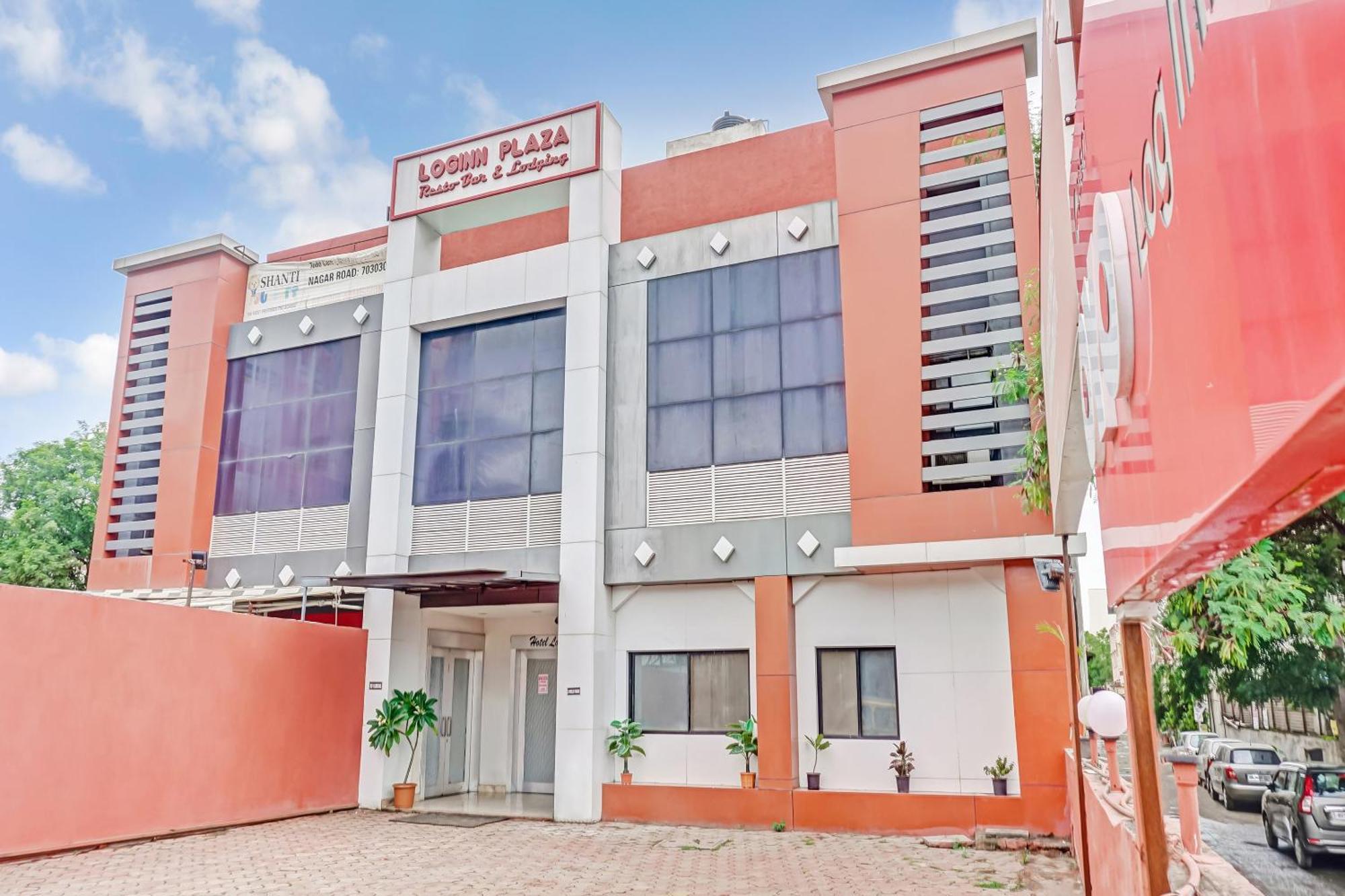 Hotel O Log Inn Plaza Near Eon It Park Pune Eksteriør billede